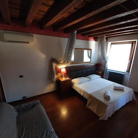 ホテルMi Casa Es Tambien Tu Casa Vips ヴェローナ エクステリア 写真