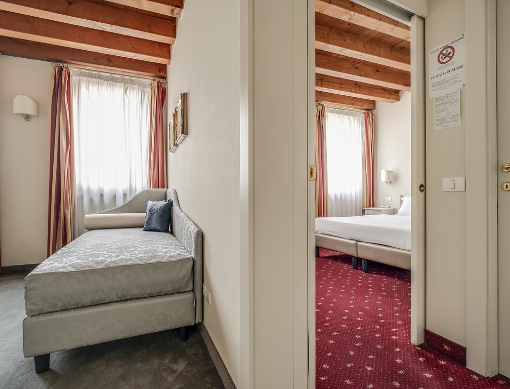ホテルMi Casa Es Tambien Tu Casa Vips ヴェローナ エクステリア 写真