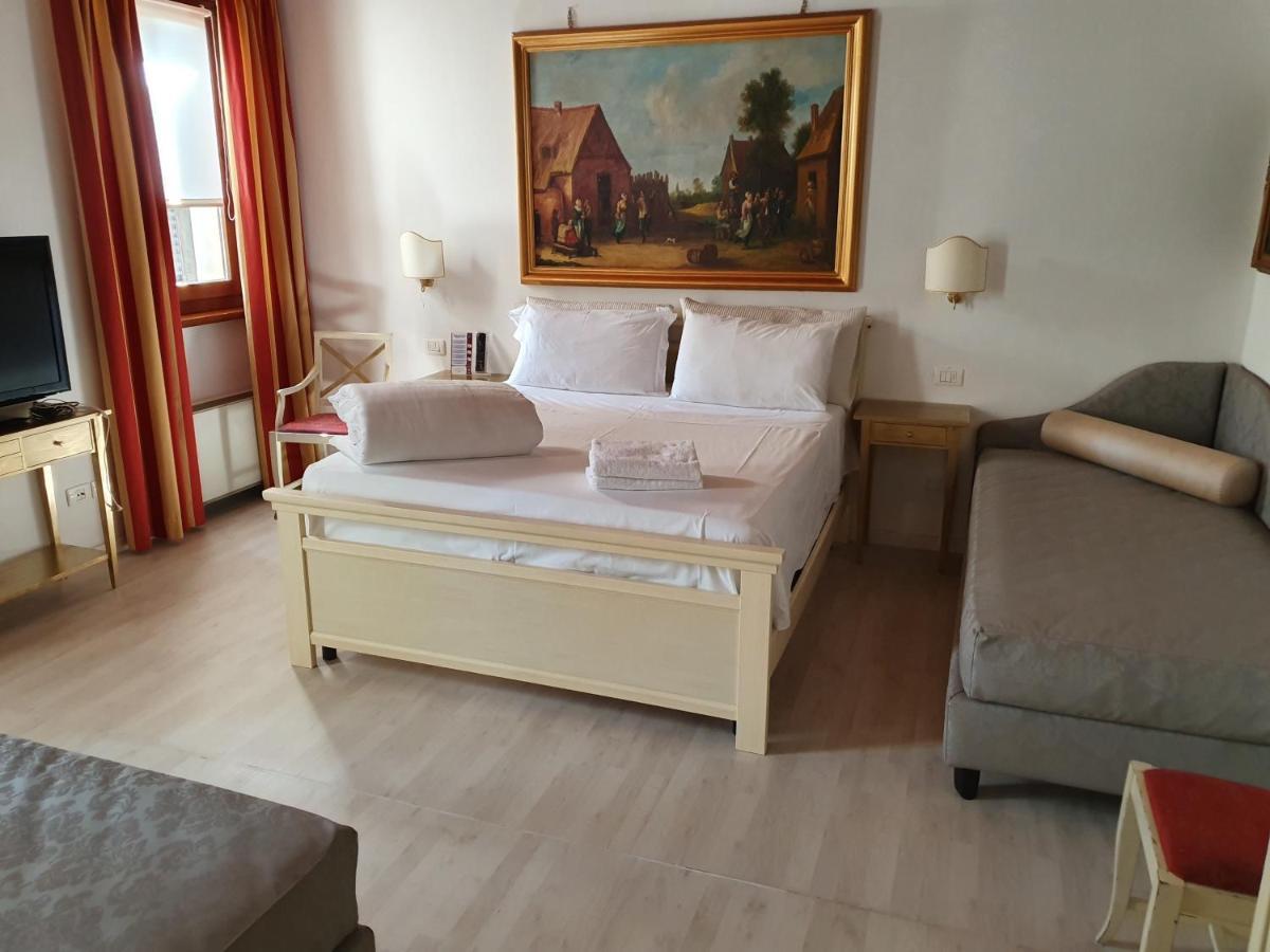 ホテルMi Casa Es Tambien Tu Casa Vips ヴェローナ エクステリア 写真