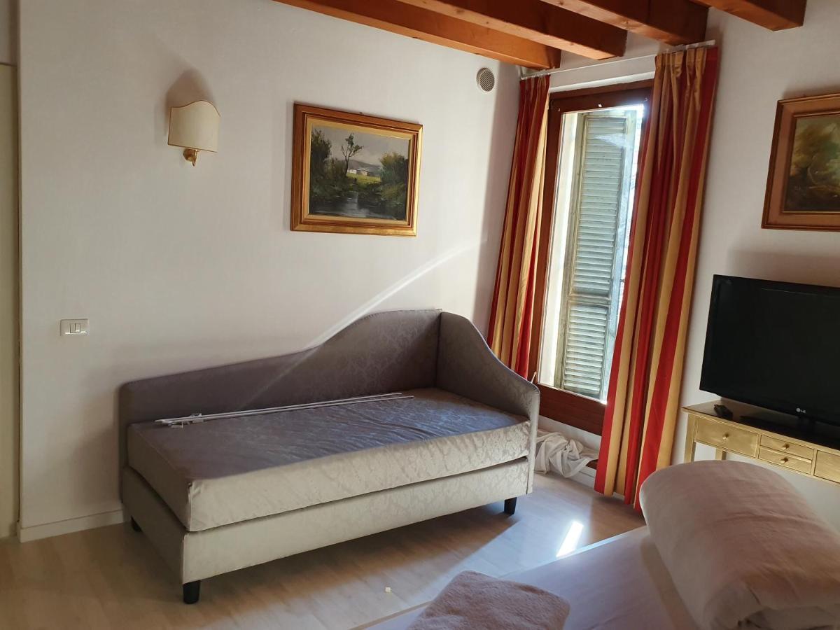 ホテルMi Casa Es Tambien Tu Casa Vips ヴェローナ エクステリア 写真